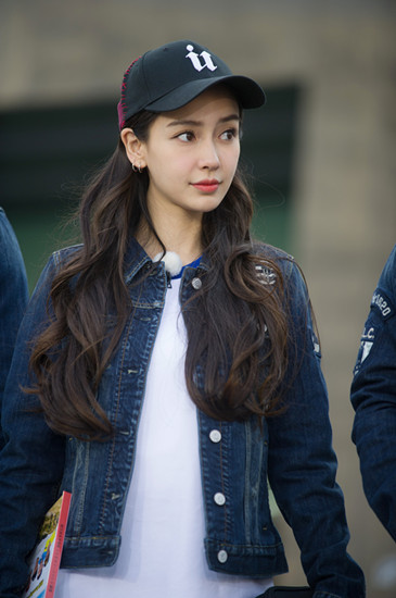 baby美貌現(xiàn)身韓國(guó)