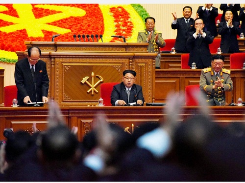 金正恩穿西裝 - 副本.jpg