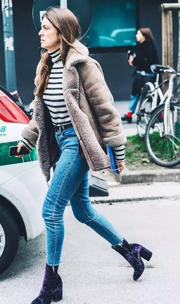 學(xué)會oversized外套+短靴的經(jīng)典套路，讓你美成一道街景