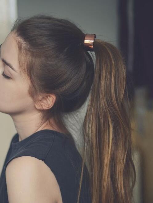 絕對(duì)不能錯(cuò)過(guò)的金屬發(fā)飾 令你一秒變閃耀