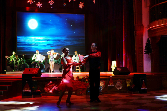 【世界旅游列表】（推薦頁(yè)）走進(jìn)伏爾加莊園尋找心動(dòng)瞬間（內(nèi)容頁(yè)）“情迷莫斯科 來(lái)電伏爾加”走進(jìn)伏爾加莊園尋找心動(dòng)瞬間