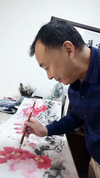 彭成生 個(gè)人照_副本.jpg