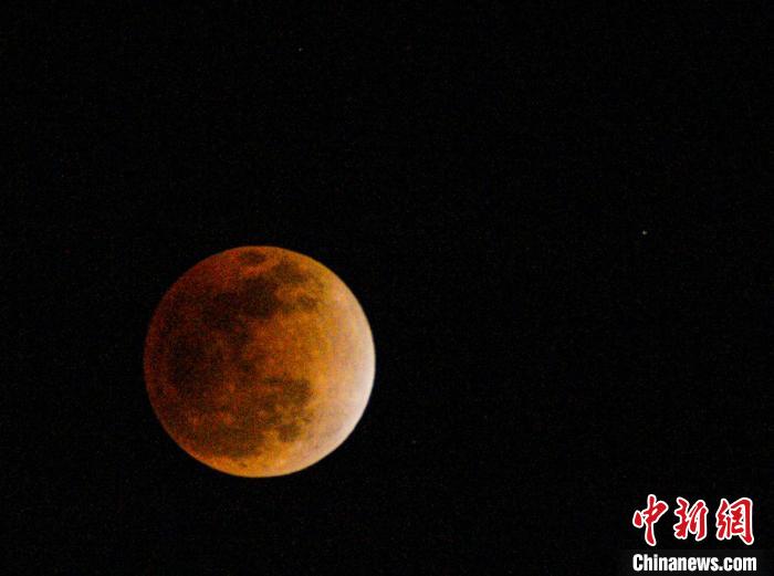 月全食(紅月亮)。(資料圖) 李建基 攝