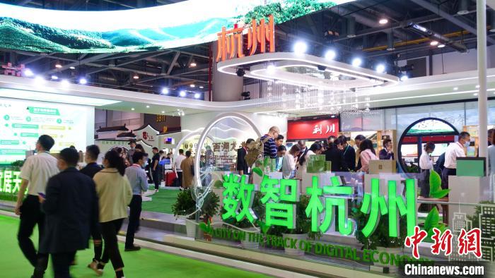 第四屆中國國際茶葉博覽會(huì)現(xiàn)場。錢晨菲 攝