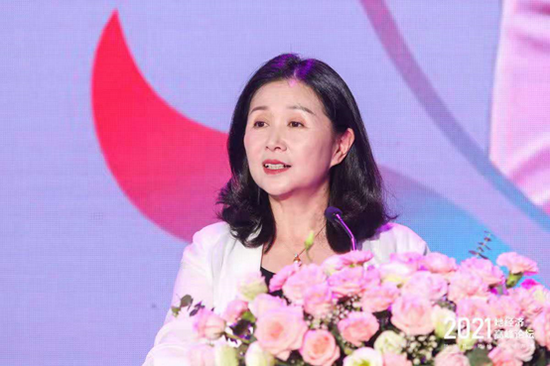 《非誠勿擾》原點評嘉賓、南京大學(xué)社會系社會心理學(xué)博士黃菡。圖片來源：界面海南