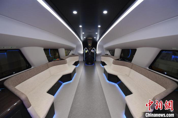 列車駕駛室。姜超 攝