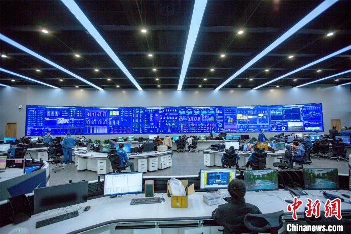 馬鋼工業(yè)大腦——運(yùn)營(yíng)管控中心。馬鋼供圖