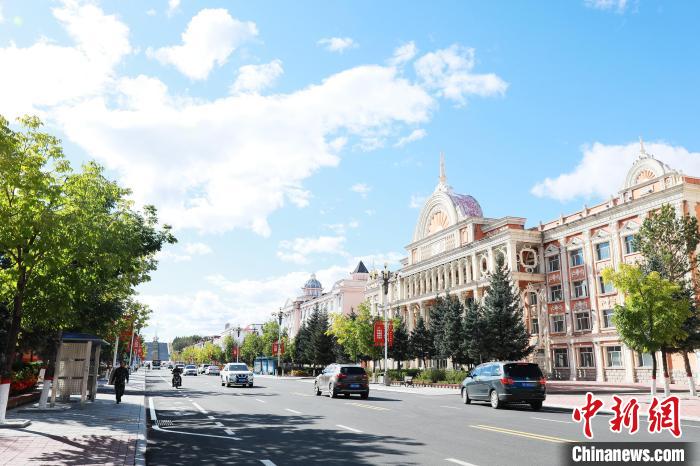 9月17日，漠河市供熱部門開始開栓供熱，比去年提前了2天。邵天李 攝