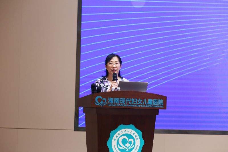 海南現(xiàn)代婦女兒童醫(yī)院院長邢愚致辭.jpg