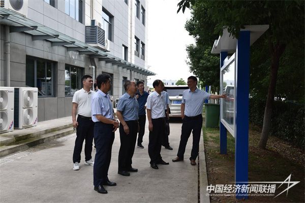 學(xué)院領(lǐng)導(dǎo)到合肥工業(yè)技術(shù)學(xué)校高新校區(qū)檢查指導(dǎo)2_new(1).jpg