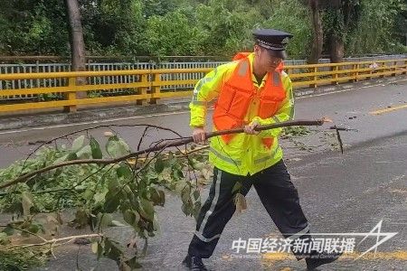 福州羅星民警林凱杰：逐夢追光“警隊(duì)后浪”初露鋒芒4.jpg