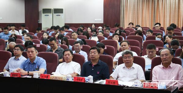 20231106  福建省民辦教育協(xié)會會議在漳科6.jpeg