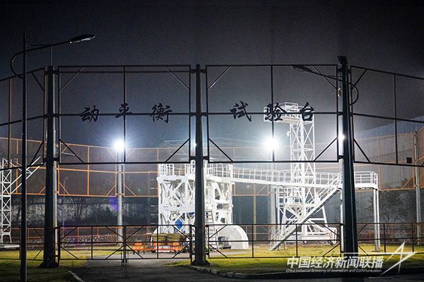 20231212  航空工業(yè)昌飛復(fù)材槳葉1.jpg?v=1702362509