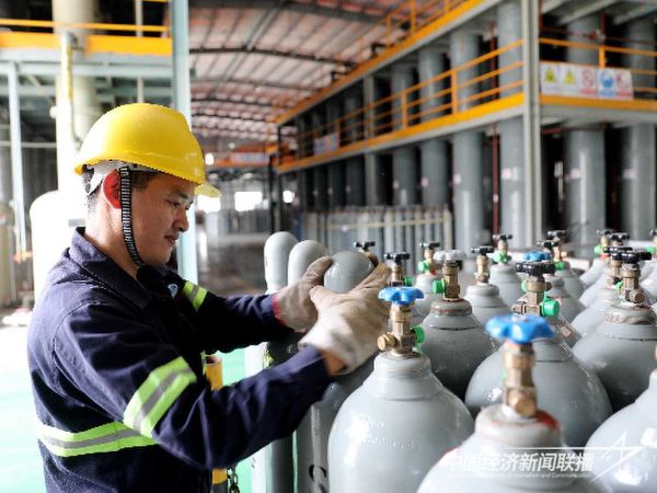 20240130  福建上杭：科技創(chuàng)新驅(qū)動引領(lǐng)發(fā)展“新賽道”2.jpg?v=1706585625