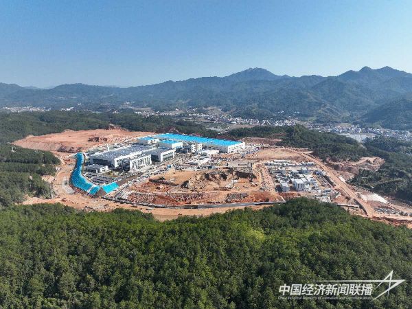 20240130  福建上杭：科技創(chuàng)新驅(qū)動引領(lǐng)發(fā)展“新賽道”4.jpg?v=1706585625