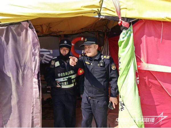 20240219  “三心”服務(wù)——廈門(mén)城管人的新春假期7.jpeg